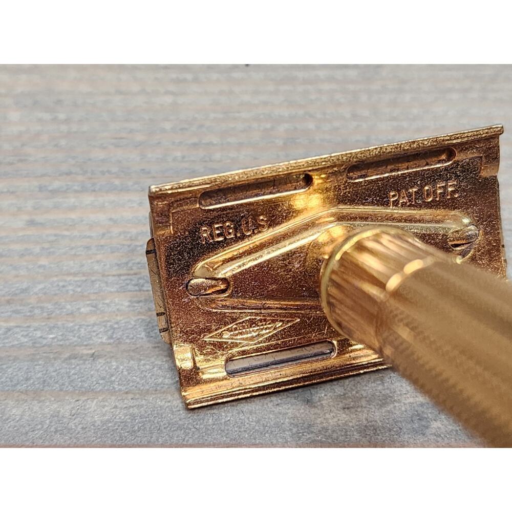 Gillette Gold Tech Double Edge Safety Razor Set - Picture 5 of 8